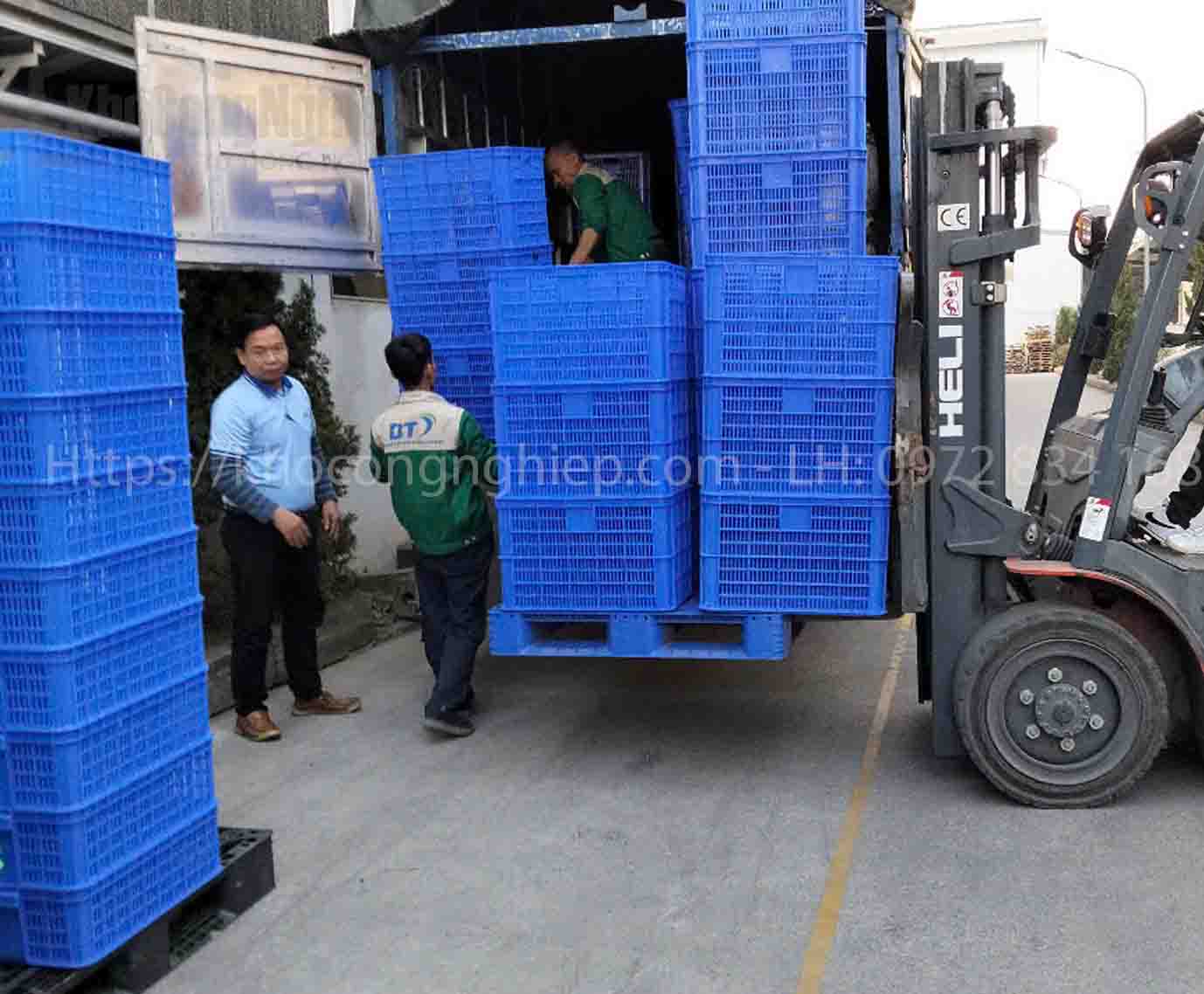 Mua khay nhựa gấp gọn ở đâu? – Chọn đúng nơi sản xuất, giá gốc, giao hàng nhanh