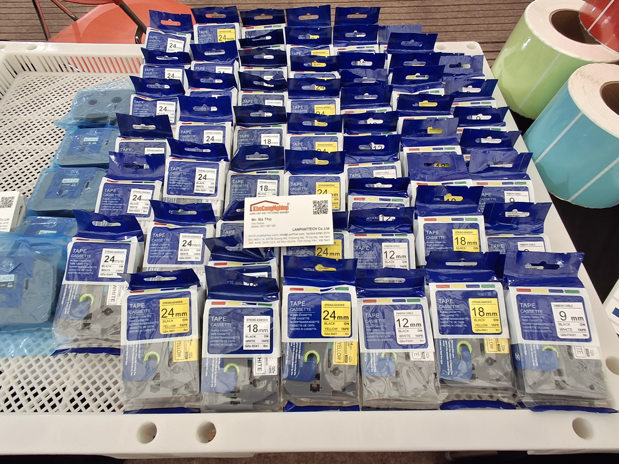 Tiêu chuẩn và ứng dụng của nhãn trong sản xuất tủ điện