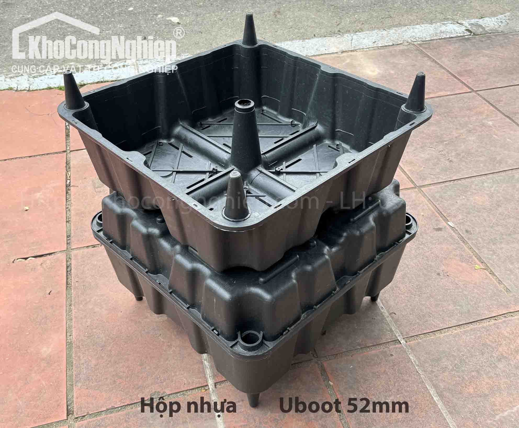 Hộp nhựa Uboot 52cm x 52cm