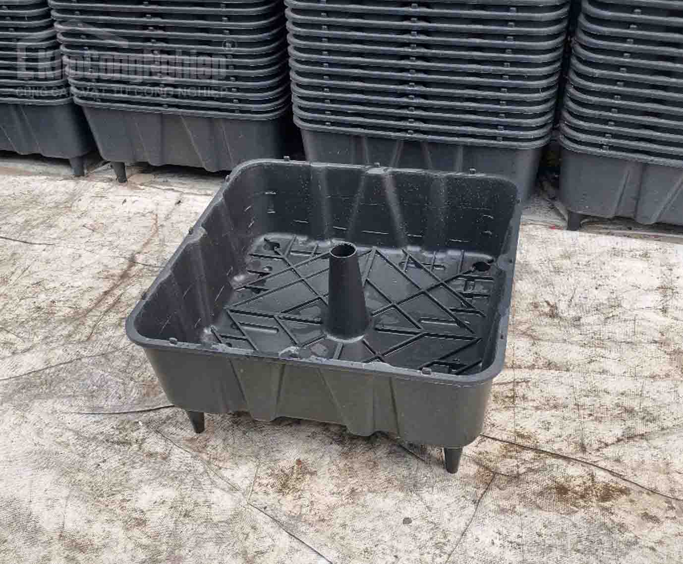 Hộp nhựa Uboot 50cm x 50cm