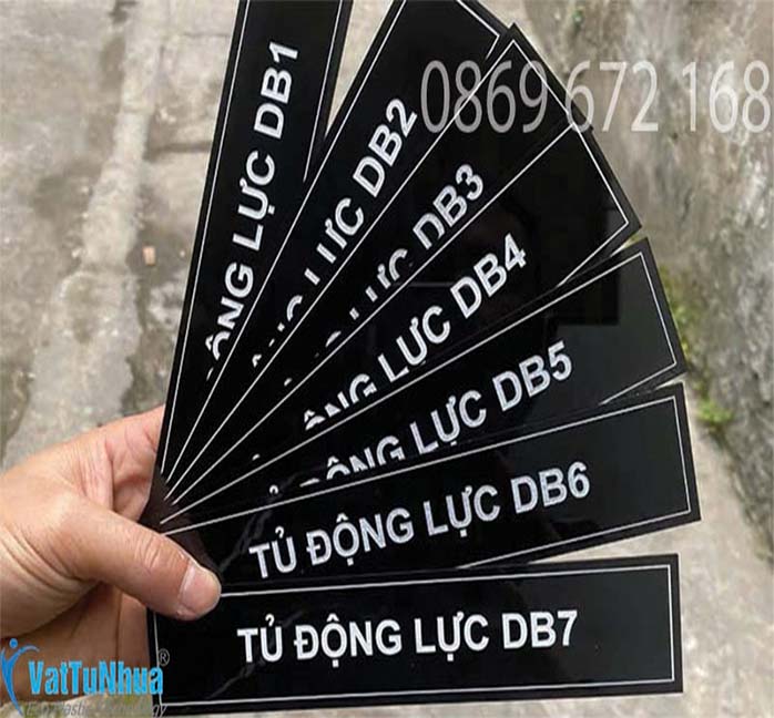 DỊCH VỤ KHẮC LASER UV MICA